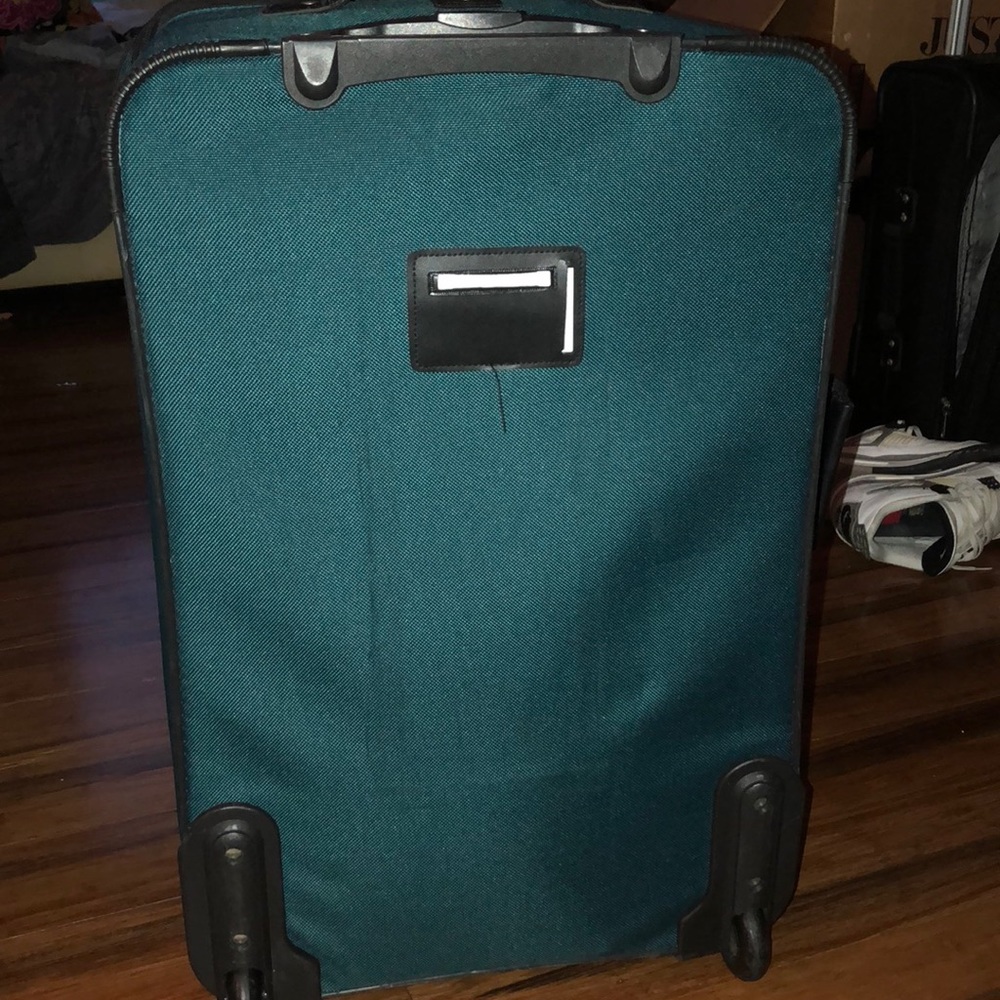 Suitcase - image 3